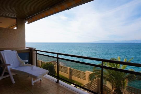 Magnificent apartment facing the Mediterranean, in Cap Salou (MM4)