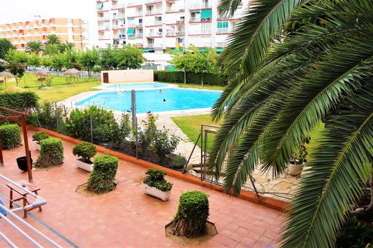 Estudi ideal per passar les teves vacances en parella. Gaudeix de vistes al mar i de piscina. (BEACH)