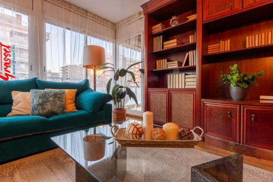 Ubicación, luminosidad y tranquilidad: el piso de la Av. Roma de Tarragona que buscan todas las familias.