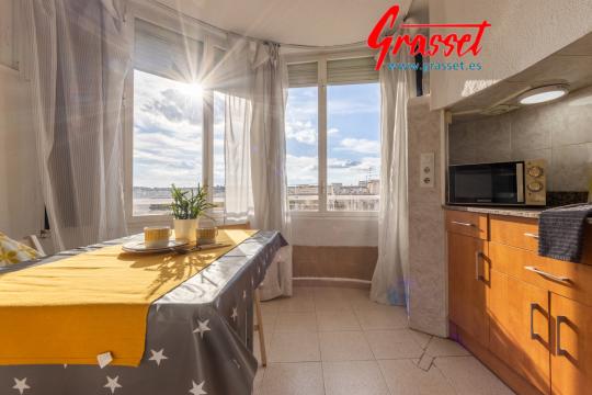 Studio à vendre à La Pineda – À 3 minutes à pied de la Méditerranée