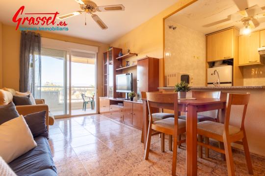Experience the calm of the Mediterranean just a stone's throw from the sea in this two-bedroom apartment.