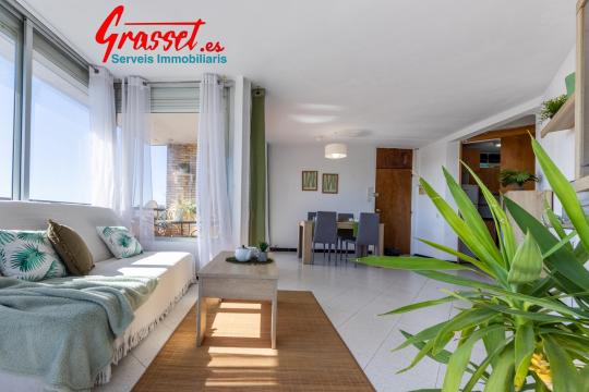 Discover the detail that makes this apartment stand out in Platja de la Pineda.