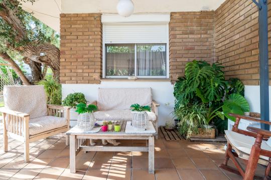 Discover the Mediterranean Charm of this Dream House in the green heart of Salou!