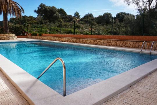 Spacious apartment with two double bedrooms, seaviews and communal pool in Cap Salou