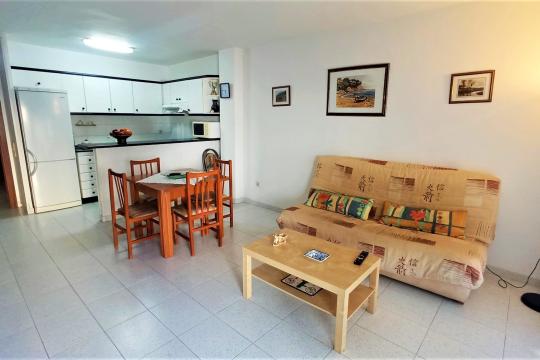 Vente exclusive : Appartement à 150 mètres de la mer à La Pineda Platja.