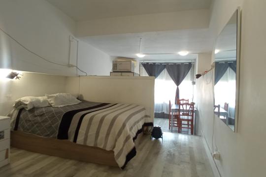 Découvrez ce studio loft rénové à vendre !