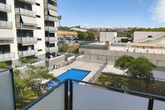 Pis semi-nou amb piscina i terrassa en lloguer al carrer Guillem Oliver, Tarragona 